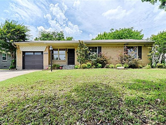 2nd image of 10009 Newcombe Dr