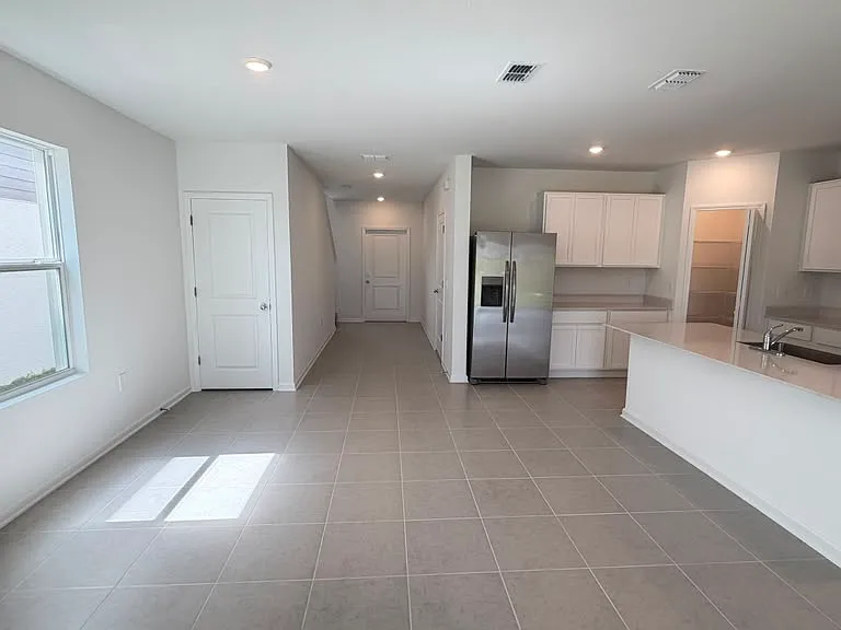 3375 Alexander Dr — Photo 15