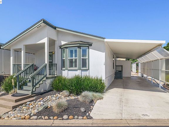 3rd image of 3263 Vineyard Ave Space 16