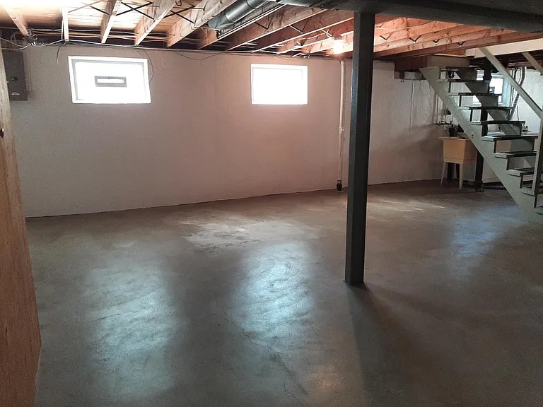 10205 Dandridge Dr — Photo 18