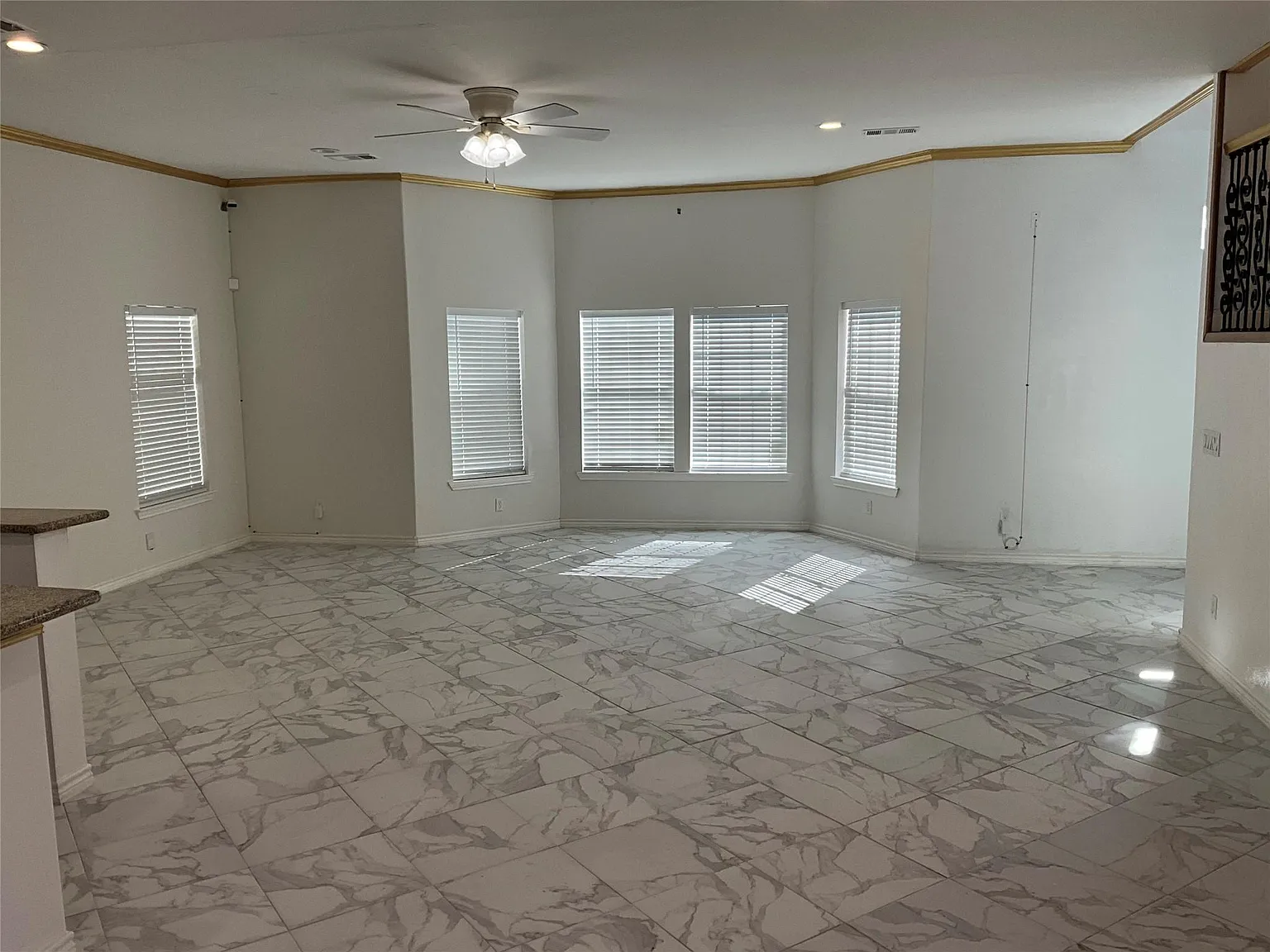 4 bed, 3.0 bath, 2670 sqft, $2,950 — Photo 4