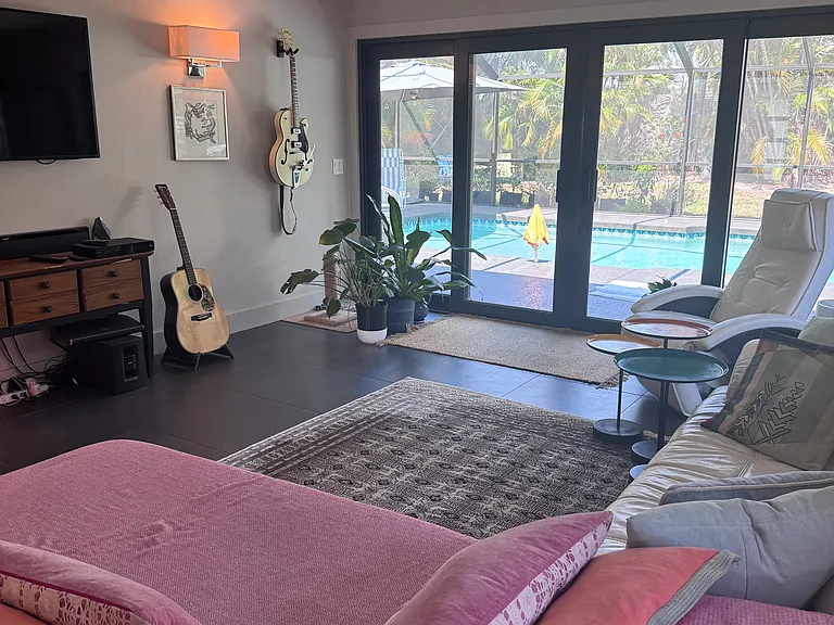 5809 Wildwood Ave — Photo 5