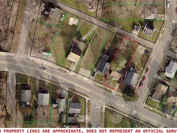 2nd image of 638 W 4th St