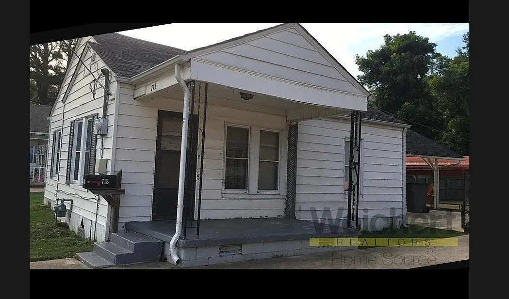 713 West Mueller - 1 — Photo 1