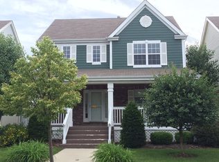 281 Garden Dr, Elgin, IL 60124