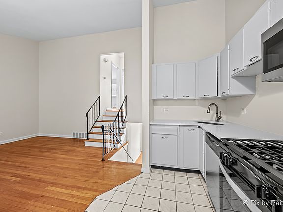 5th image of 327 E Lake St