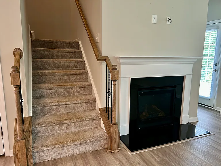 601 Deep River Way — Photo 8
