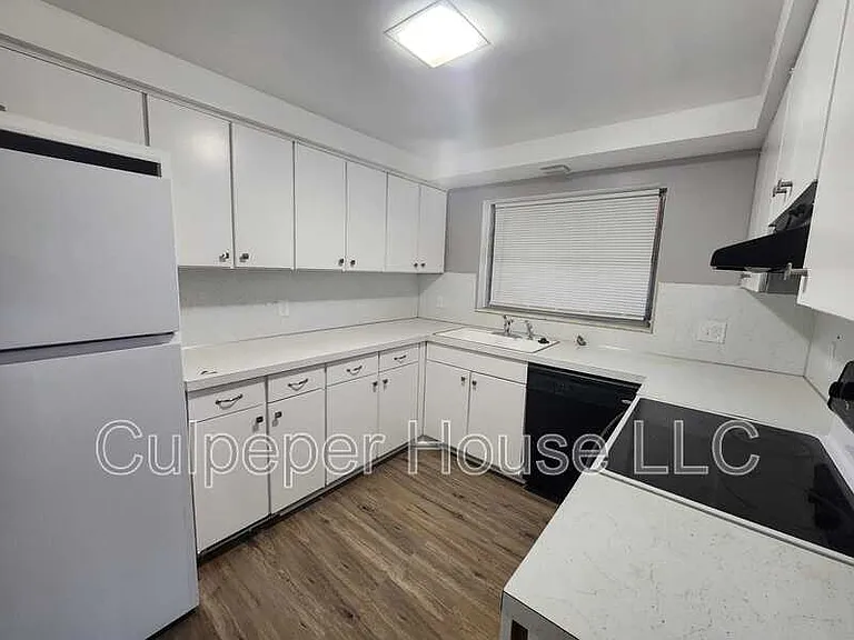 4102 Garden Estates Dr #4 — Photo 5