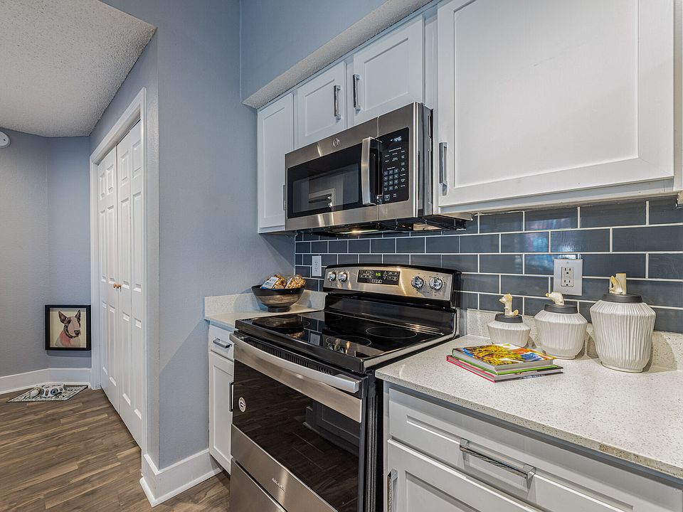 The Bradford on the Park Apartment Rentals Bedford, TX Zillow