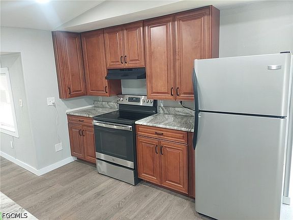 5th image of 8386 Tolles Dr