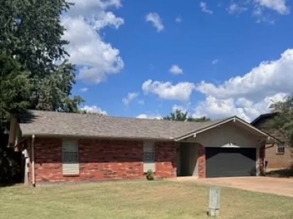539 Wild Wind Rd, Edmond, OK 73003
