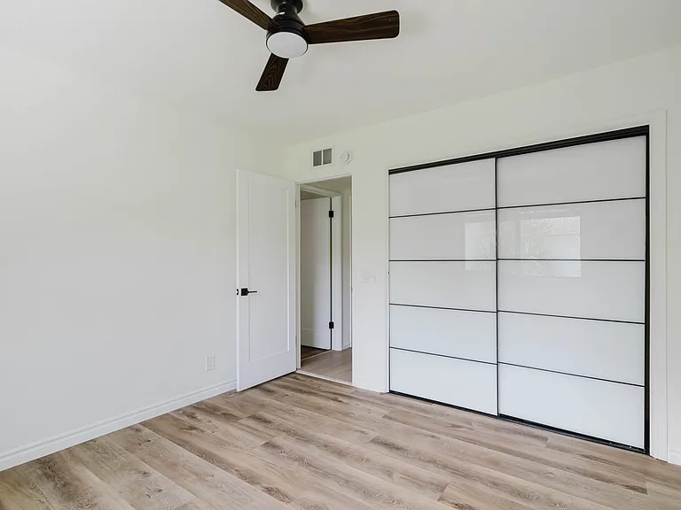 8400 Chimineas Ave — Photo 19