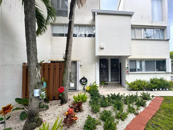 1910 SW 17th Ave APT 8, Miami, FL 33145