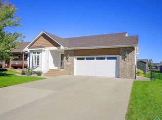 5104 W 35th St N, Sioux Falls, SD 57107