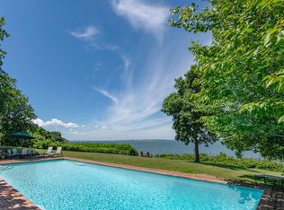 27 Rawson Rd, Sag Harbor, NY 11963