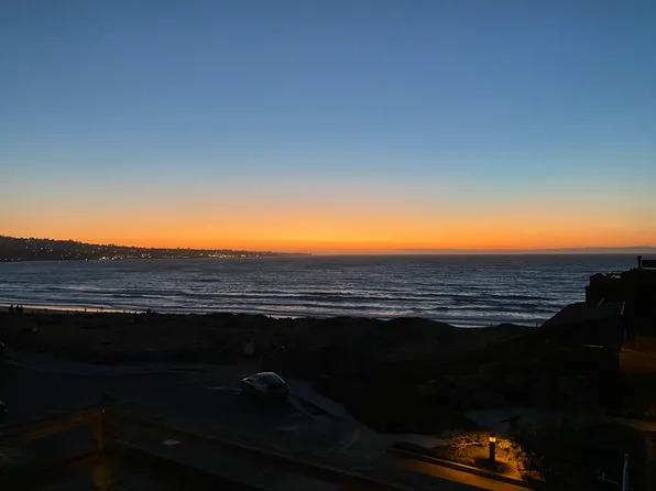 1 Surf Way #40, Monterey, CA 93940