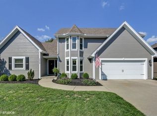 9920 N Willow Ave, Kansas City, MO 64157
