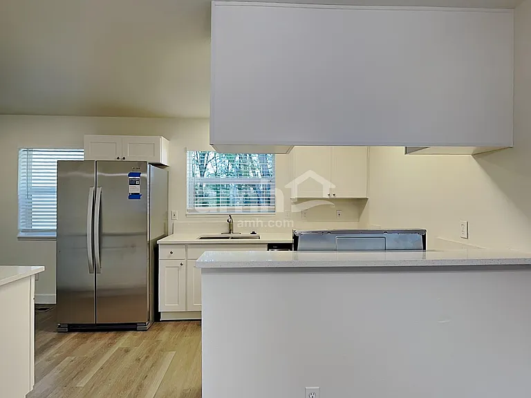 16957 SW Cashew Way — Photo 4