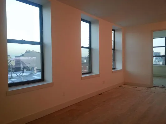 Rented by Loom Group | media 17