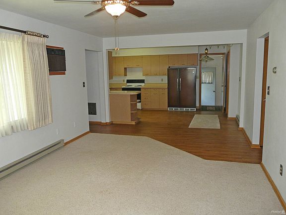 Dining/Kitchen