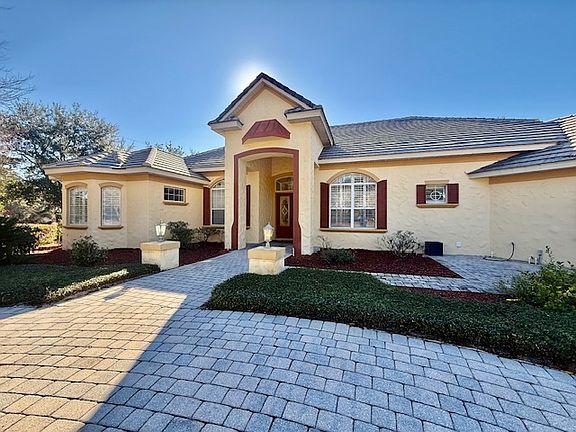 3rd image of 1760 Timber Oaks Ct