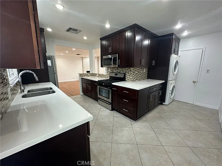 12811 Cumpston St — Photo 9