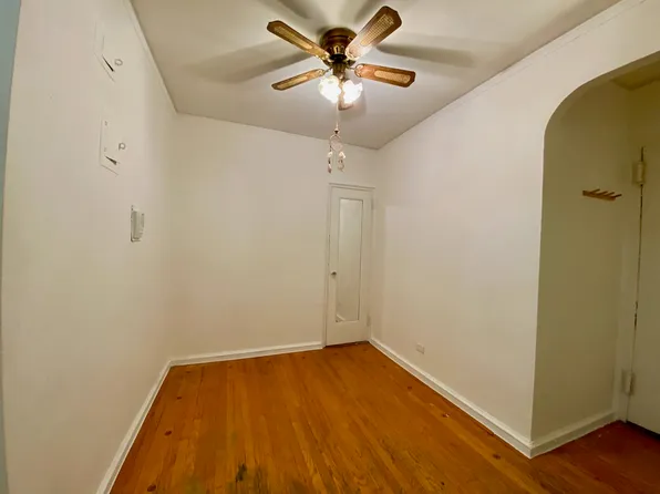 251 Seaman Avenue image 6 of 9