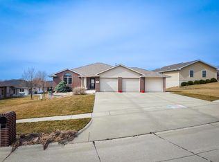411 N 34th St, Norfolk, NE 68701