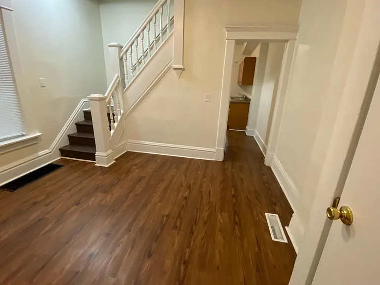 82 Dana Ave — Photo 4