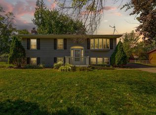 3639 Prairie Rd, White Bear Lake, MN 55110