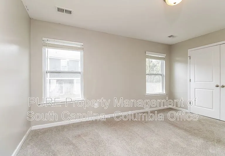 19 Grayson Grove Ct — Photo 3