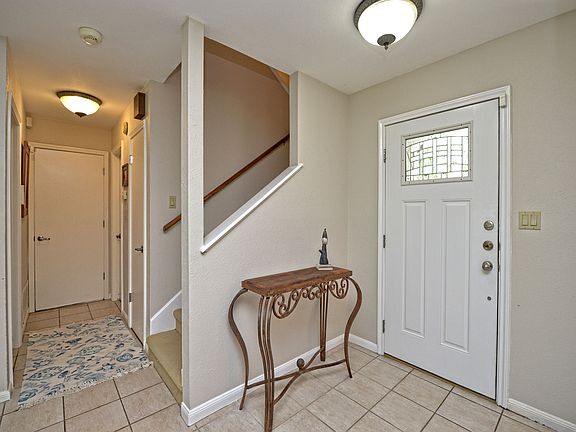 4th image of 1416 Bay Hill Dr