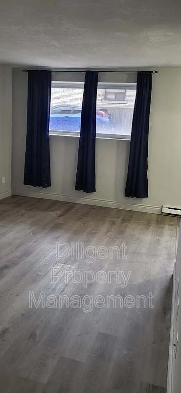 2 bed, 1.0 bath, $1,725 — Photo 4