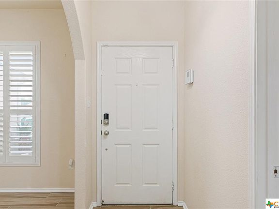 5th image of 1025 Franklin Cir