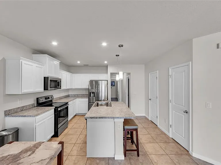 18276 Turning Leaf Cir — Photo 7