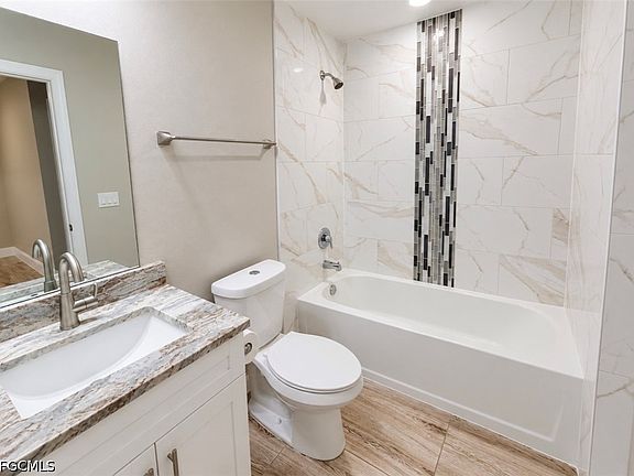 5th image of 4716 26th St SW
