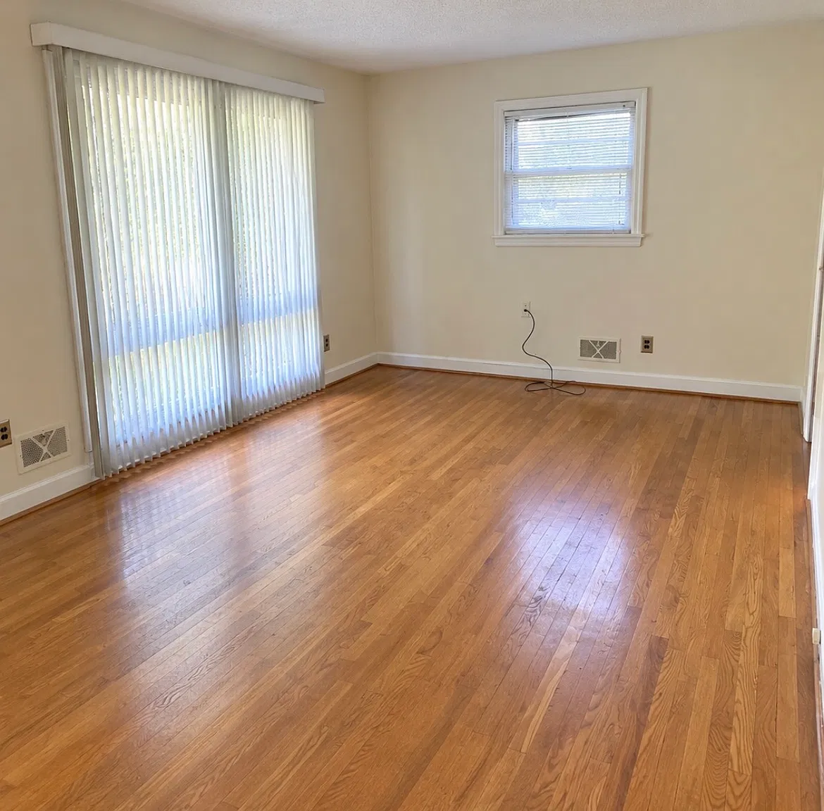 3429 Brandywine Ave — Photo 2