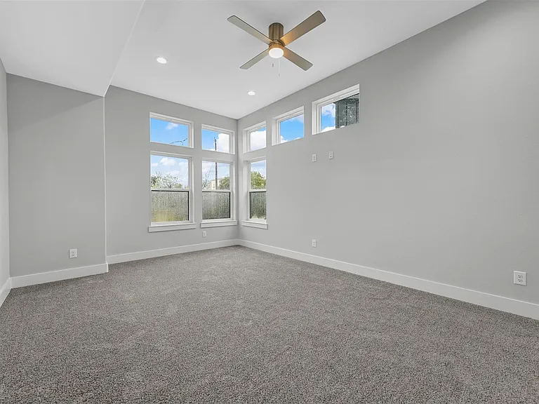 2505 Birmingham Ave — Photo 19