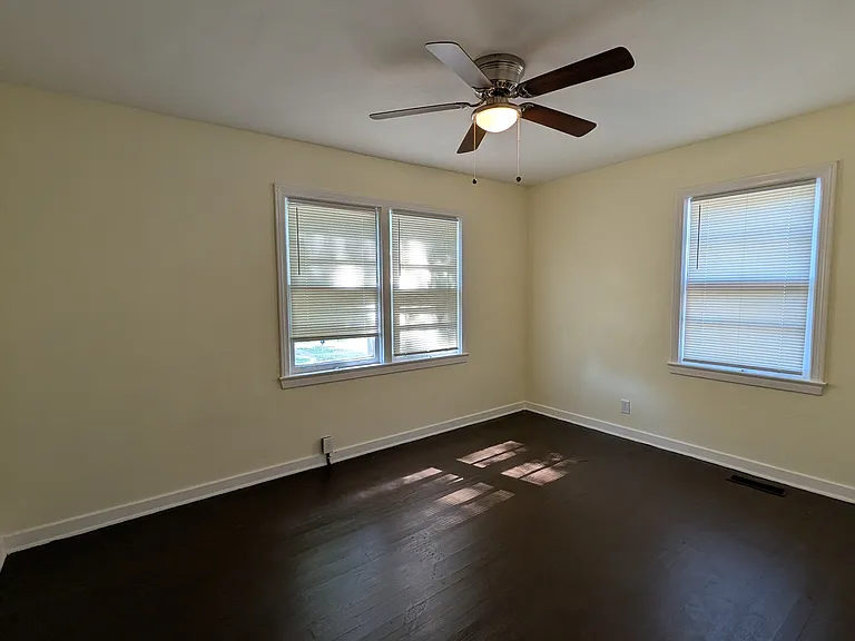 336 McPherson Ave — Photo 12