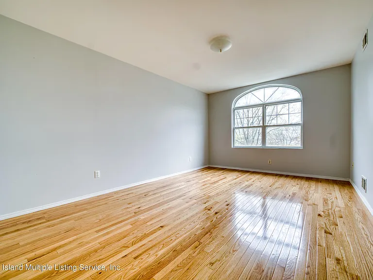 80 Belmont Pl — Photo 11