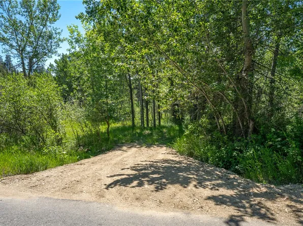 Carbon Ave, Roberts, MT 59070