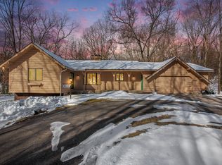 8989 Vergennes St SE, Ada, MI 49301