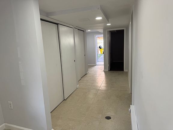 4th image of 1527 Levick St Floor 1