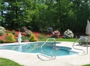 301 Bear Hill Rd, North Andover, MA 01845