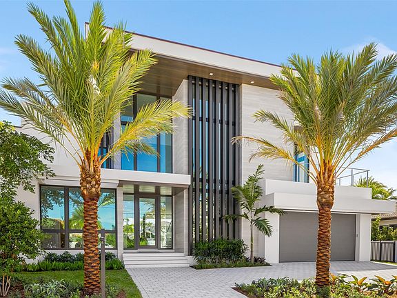 3rd image of 3070 NE 40th Court