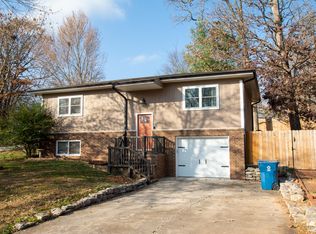 2001 E Samuel J St, Ozark, MO 65721