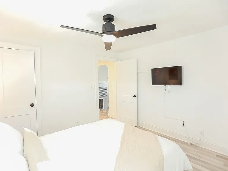 1210 W Ocean View Ave #3 — Photo 19