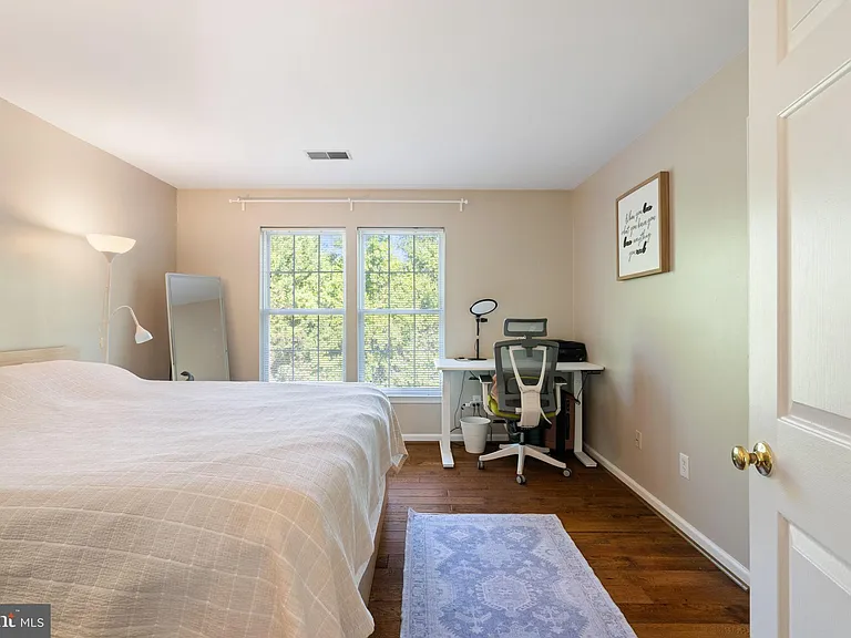 5964 Edgehill Ct — Photo 16