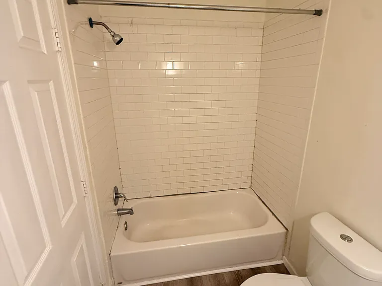 4078 Flintridge Dr — Photo 11