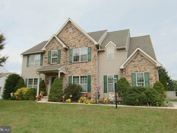 527 Royal Rd #L-0008, Palmyra, PA 17078